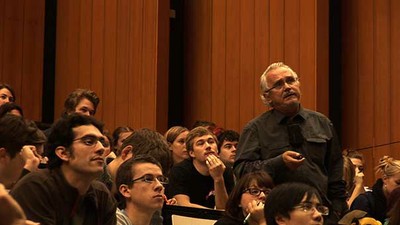 alma99_Prof. Gunther Neuhaus Prorektor für Forschung.jpg